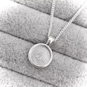Simple Thick Trim Round Pendant in Sterling Silver 925