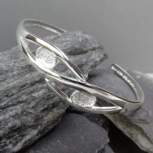 Solid Bangle with Round Settings in Sterling Silver 925