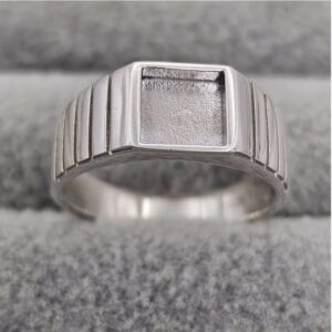 Men’s Line sided Square fill-able Ring in Sterling Silver 925
